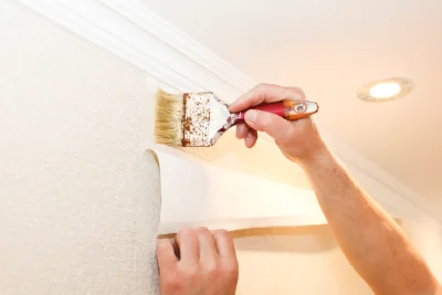 Pose de papier peint à Ringendorf — revêtements muraux et toiles de verre